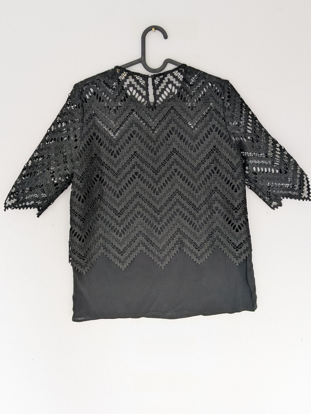 Maje Losa Blanc top black short sleeve zig zag lace overlay top size sm